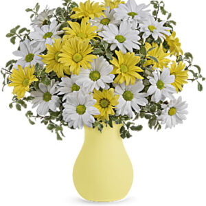 Upsy Daisy Bouquet | Daisies | Same Day Flower Delivery | Yellow | Teleflora