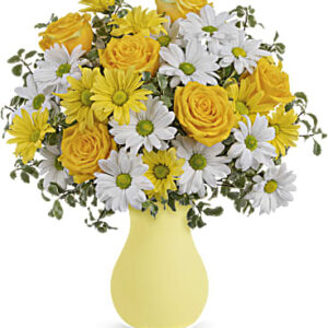Upsy Daisy Bouquet | Daisies | Same Day Flower Delivery | Yellow | Teleflora